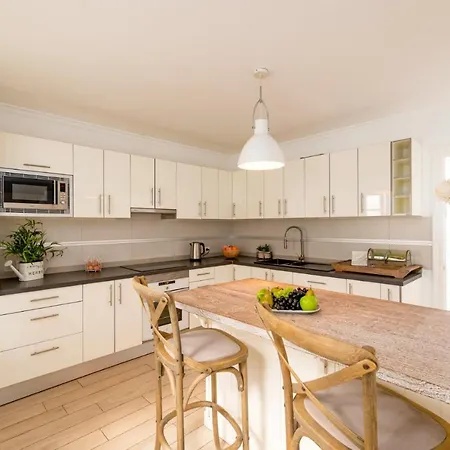 Villa Leona Carmen By Puerto del Carmen (Lanzarote)