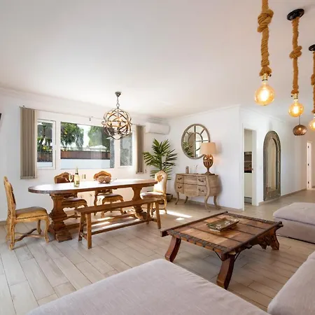 Villa Leona Carmen By Puerto del Carmen (Lanzarote)