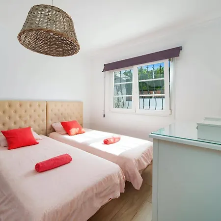 Leona Carmen By Villa Puerto del Carmen (Lanzarote)