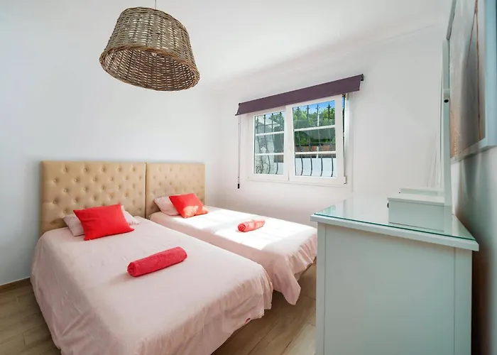 Leona Carmen By Villa Puerto del Carmen (Lanzarote)